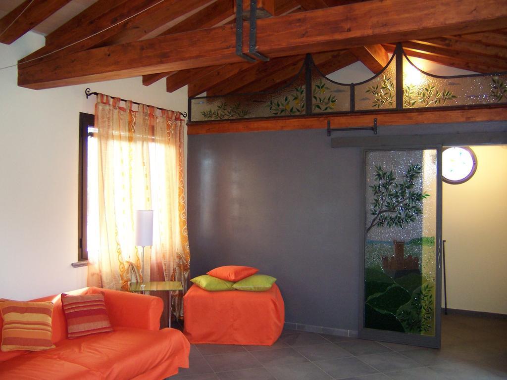 Caise Villa กาสเตลนัวโว มากรา ห้อง รูปภาพ